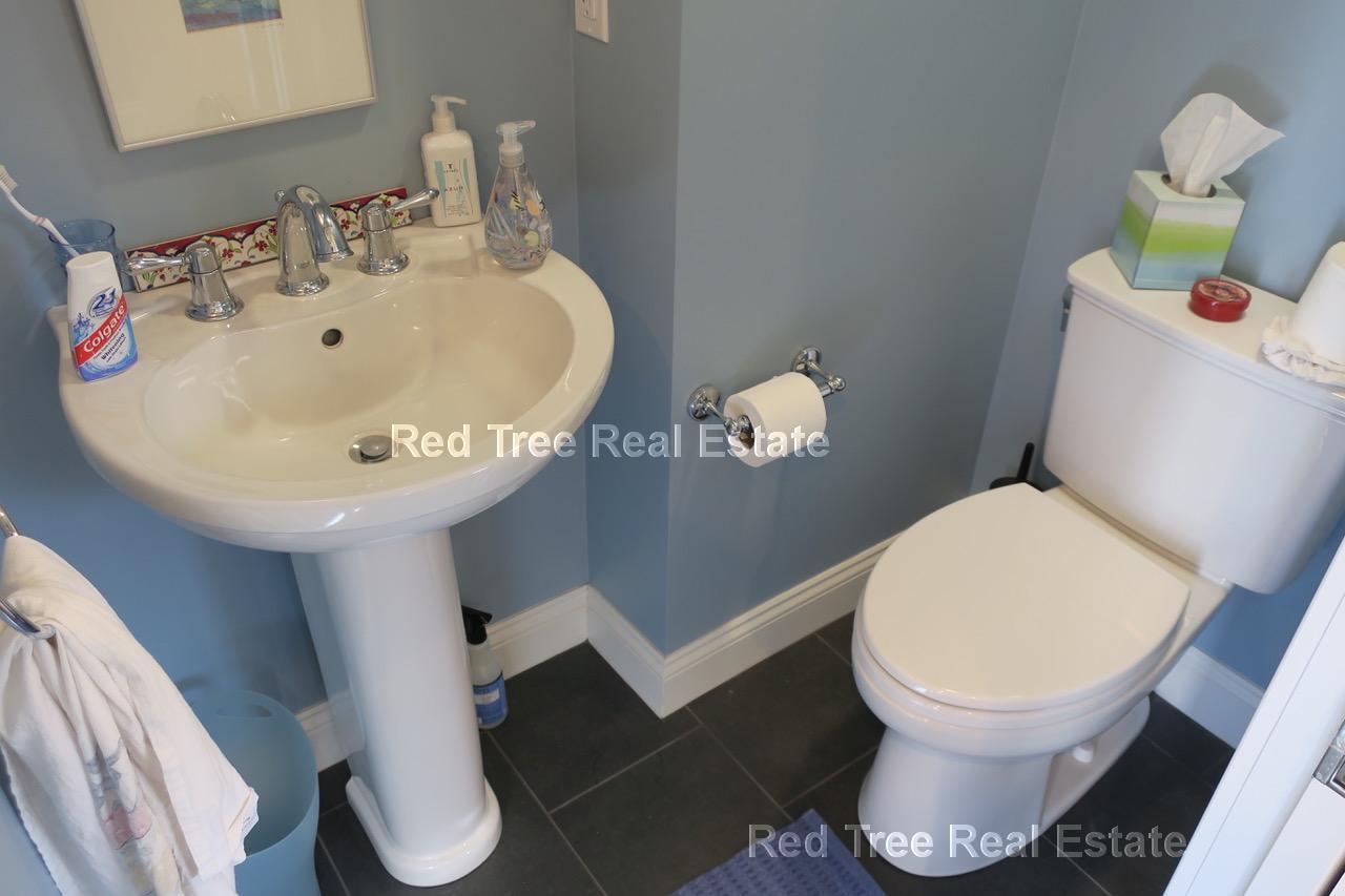 Building Photo - 279-281 Walnut St