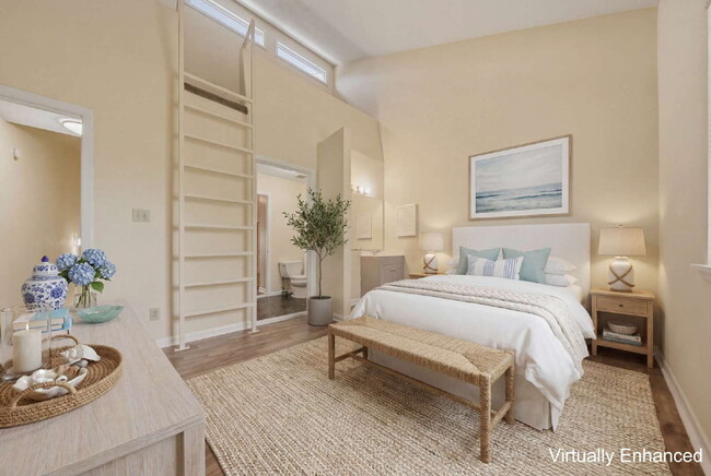 Building Photo - Spacious 2 bedroom townhouse with an additional loft located near TCC!