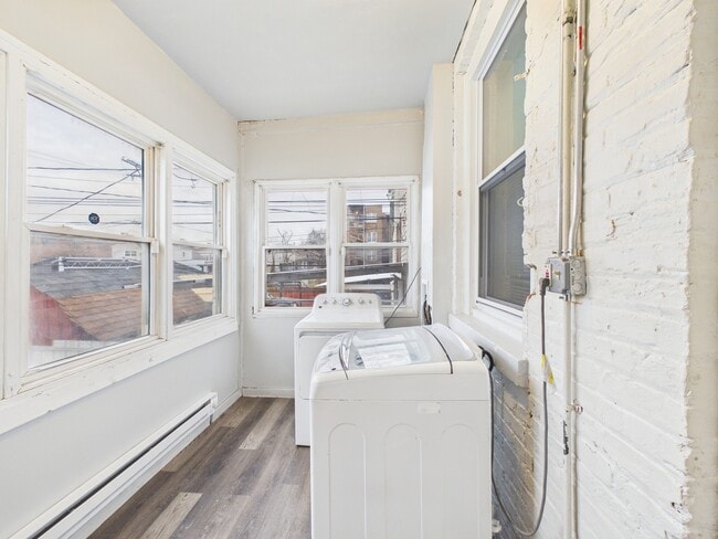 Building Photo - 6639 S Bishop St