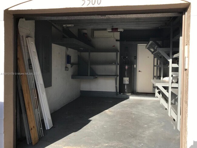 Building Photo - 5500 NW 90th Terrace