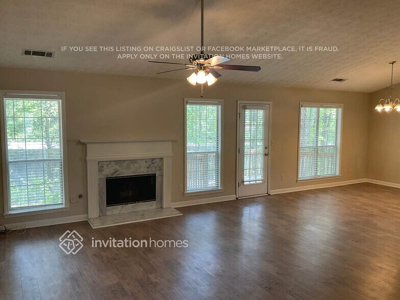 Building Photo - 1639 Crestfield Ln NW