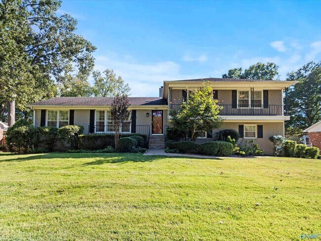 Building Photo - 826 Eldorado Ave SE