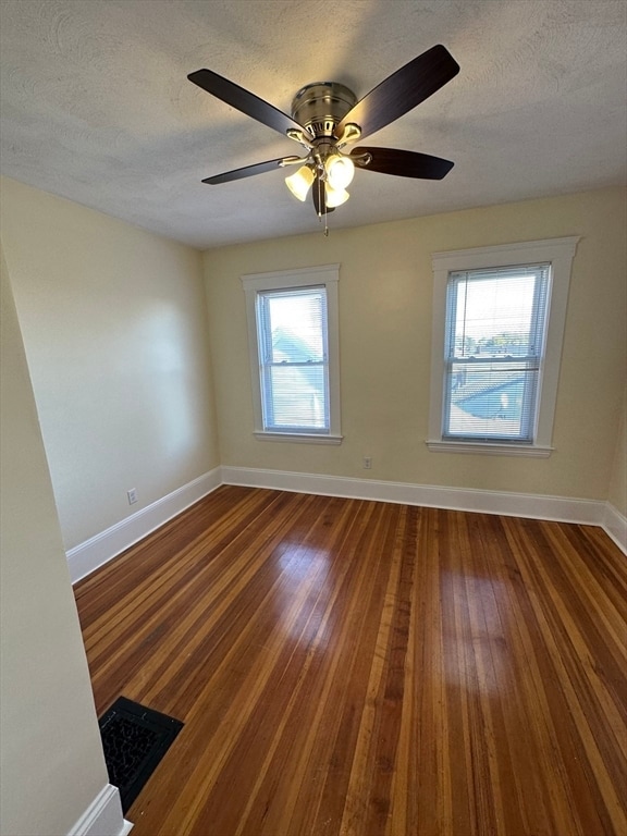 Building Photo - 35 George St