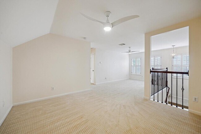 Building Photo - 1215 Campton Ct