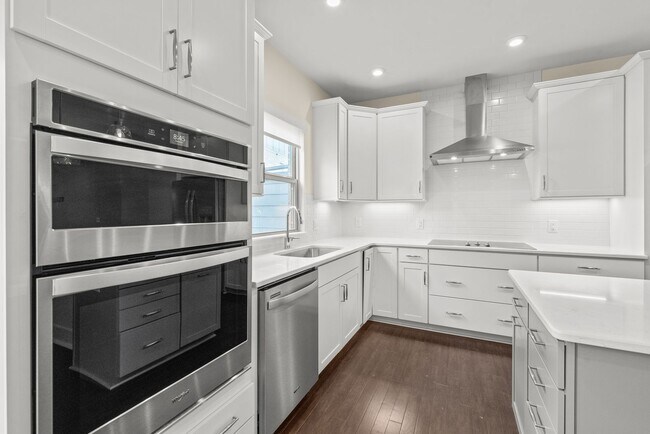 Building Photo - 13051 Tinton Ave