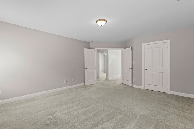 Building Photo - Spacious home in the heart of Sneads Ferry!