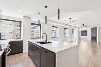 Building Photo - 1505 Elm St