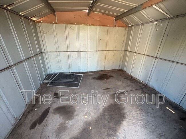 Building Photo - 10596 Ave 344