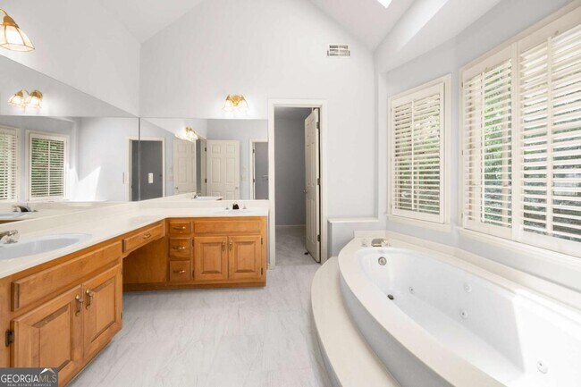 Building Photo - 3741 Bays Ferry Way