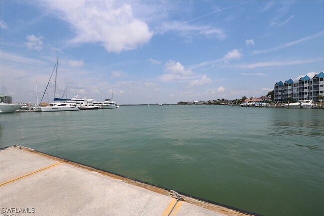 Building Photo - 1023 Anglers Cove