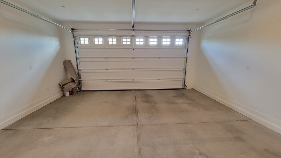 2-Car Garage - 9530 E Tesla Ave