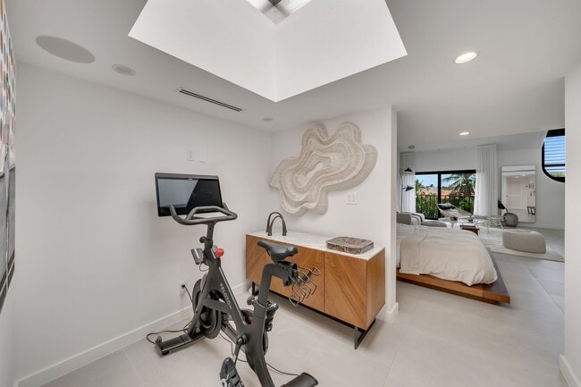 Building Photo - 10659 NE Quay Bridge Ct