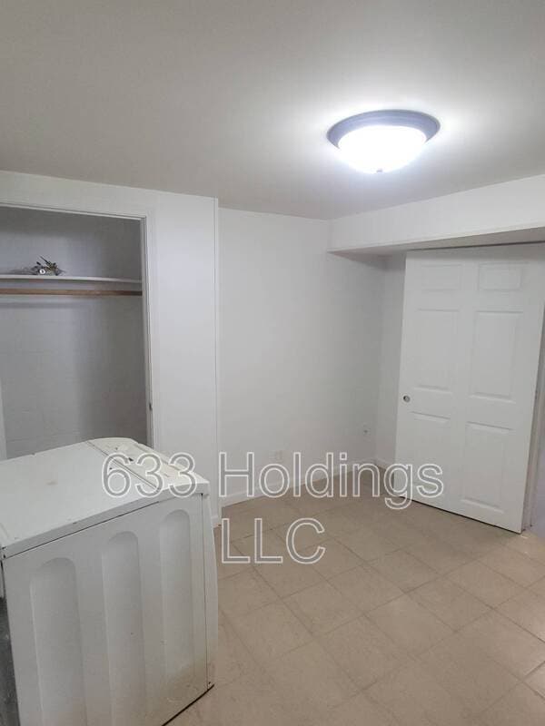 Building Photo - 410 Kutz Ln