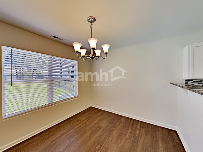 Building Photo - 3856 Wingdale Ct