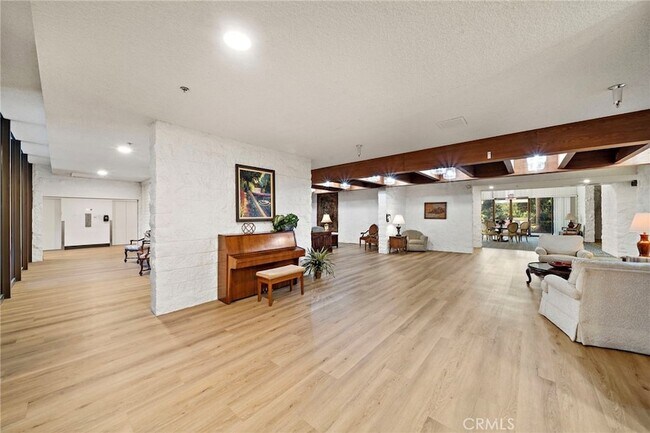 Building Photo - 24055 Paseo Del Lago