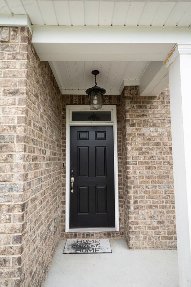 Building Photo - Coming Available!