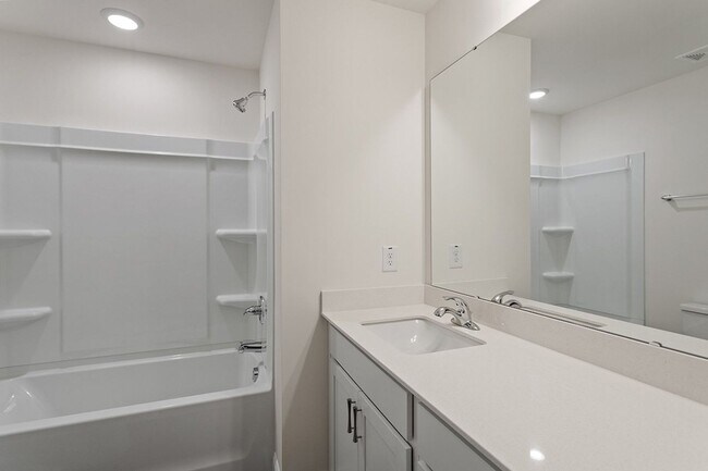 Building Photo - 61 Clear Bead Ct