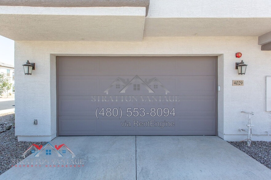 Building Photo - 4029 E Amoroso Dr