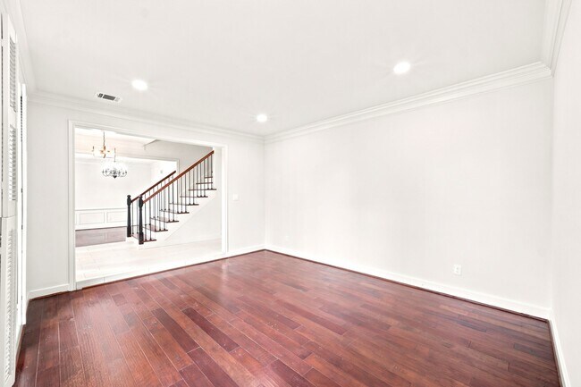Building Photo - 15130 Walters Rd