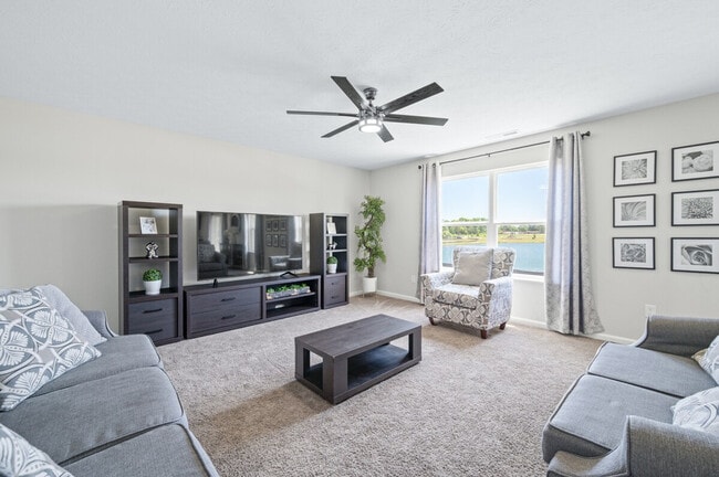 Building Photo - 4007 Woodview Dr