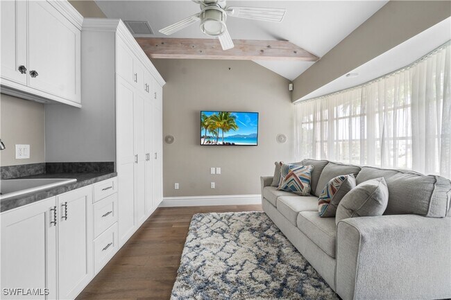 Building Photo - 1320 Marlin Dr