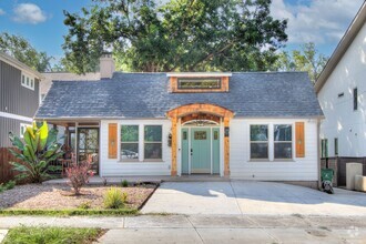 Building Photo - Discover the charm of this FULLY FURNISHED...