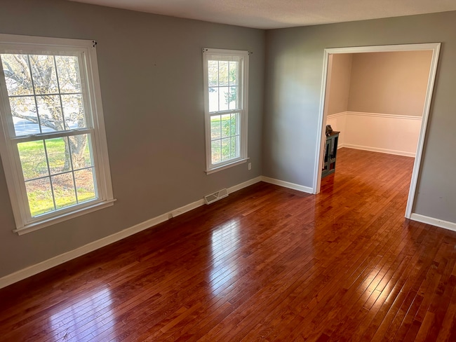 Building Photo - Beautiful 3-bedroom, 2.5-bath home in Clemmons