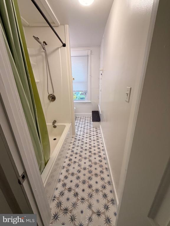 Building Photo - 15 Wolf Ave