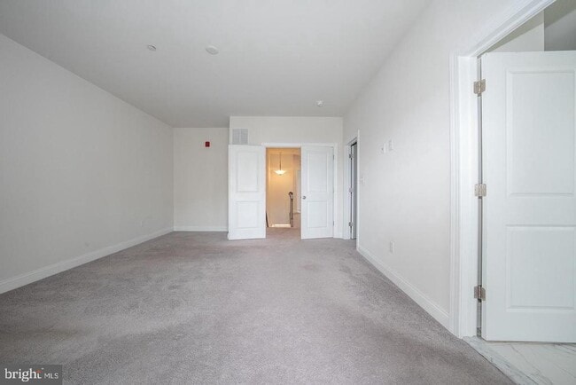 Building Photo - 220 Charles Ellis Dr