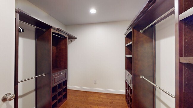 Building Photo - 202 Tidewater Dr