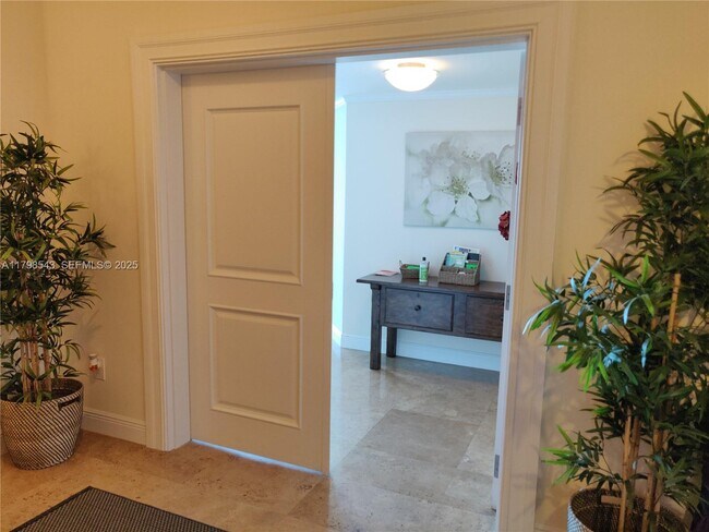 Building Photo - 3101 S Ocean Dr