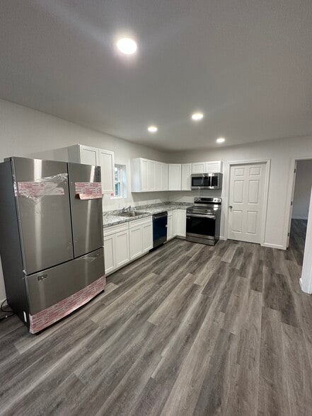 Building Photo - 316 Cherry St