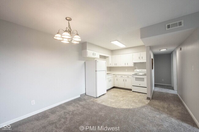 Building Photo - 326 Progress Rd