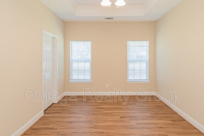 Building Photo - 14 Oakleigh Dr