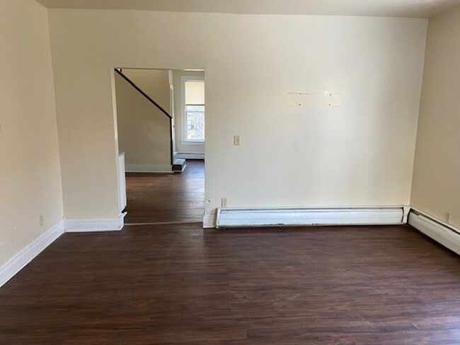 Building Photo - 56 Lincoln Ave