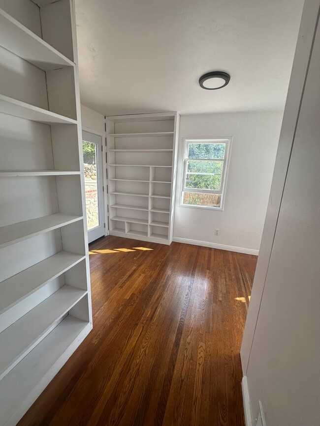 Building Photo - Mt Helix - Beautiful 3 bedroom 1.5 bathroom