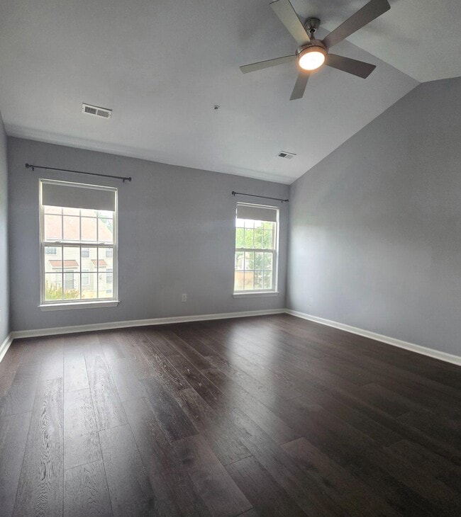 Building Photo - 7811 New Ascot Ln