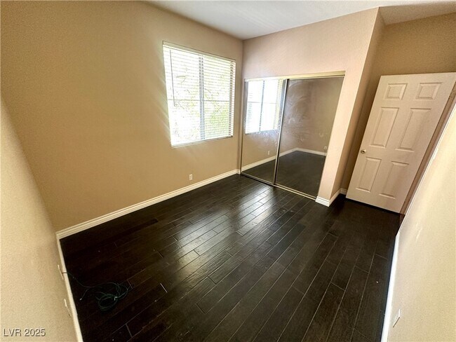 Building Photo - 5155 Tropicana Ave