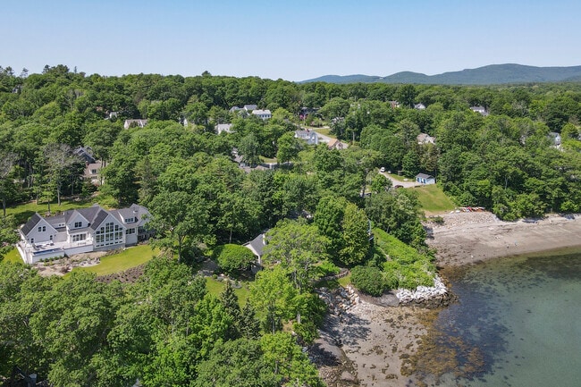 Building Photo - 3 Dillingham Point