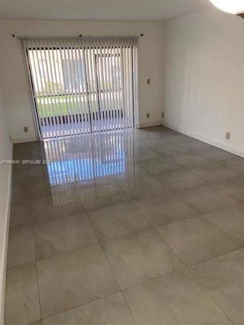 Building Photo - 8021 Southgate Blvd