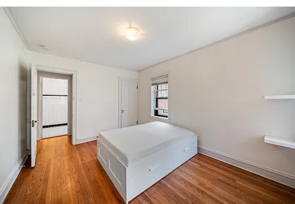 Building Photo - 721 Foster St