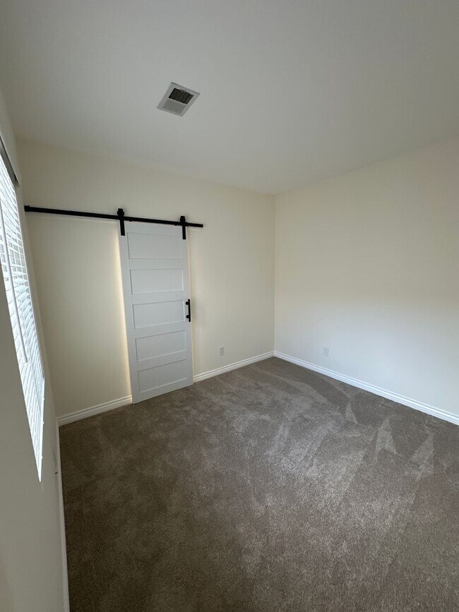 Building Photo - 10948 Ivy Hill Dr