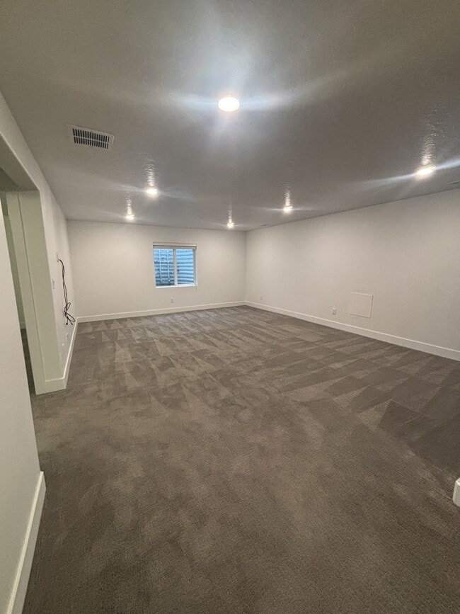 Building Photo - 6153 W Poplar View Dr