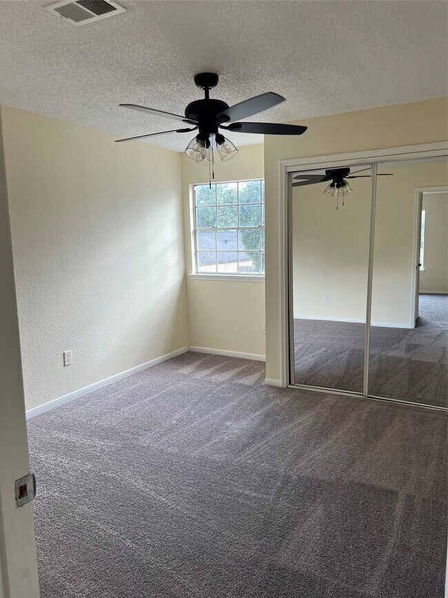 Building Photo - 12810 Ashford Meadow Dr