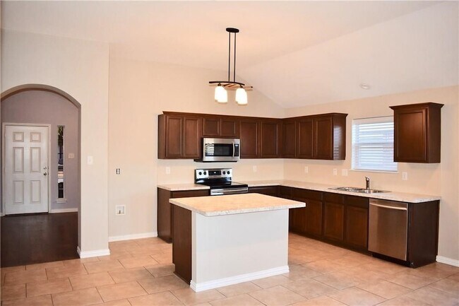 Building Photo - 6245 Trinity Creek Dr