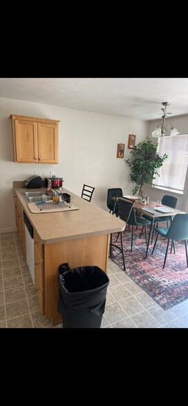 Building Photo - 1602 N Stevens Dr