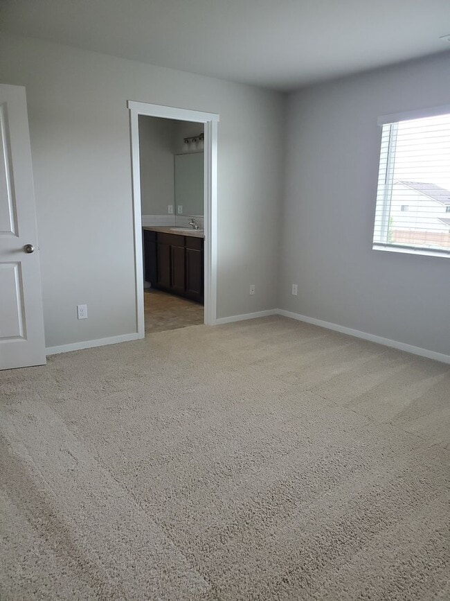 Building Photo - Beautiful home in excellent location!!!