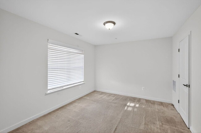 Building Photo - 9908 Wood Edge Wy