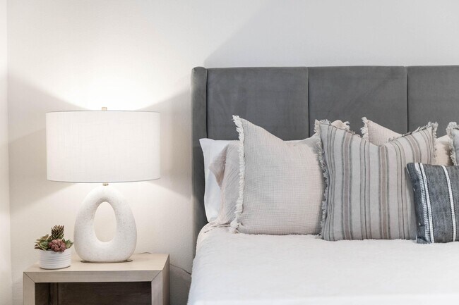 Building Photo - 170 ORMOND GRANDE Blvd