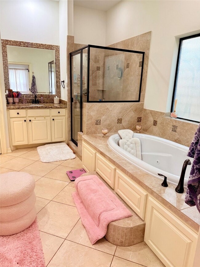 Building Photo - 11206 Mattina Dr